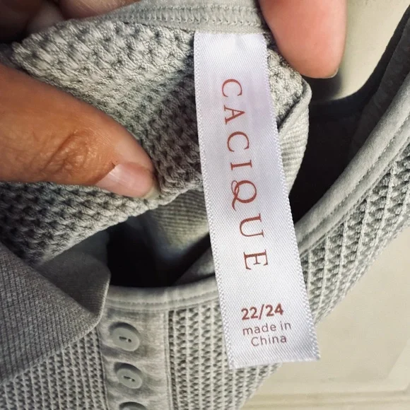 Stylish Gray Textured Women's Cropped Tank/Bra - Picture 9 of 9